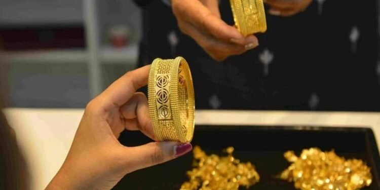 सोना ₹1,281 गिरकर दैनिक मूल्य चार्ट ग्राफ विश्लेषण