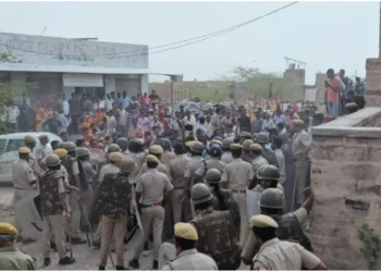 जोधपुर अतिक्रमण हटाने पुलिस निगम टीम पर पथराव भीड़ हिंसा